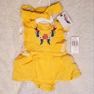 Jessica Simpson dress w/ matching bow 3/6 months